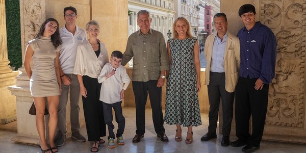 El alcalde Sanz anuncia la I edición de la carrera a beneficio de las Enfermedades Raras, con una primera celebración dedicada a la Piel de Mariposa