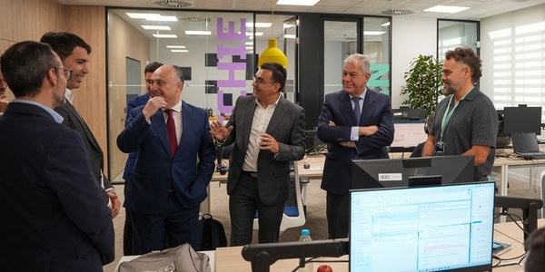 El alcalde Sanz destaca que Sevilla se afianza como capital de la innovación: "El hub de CaixaBank Tech ya diseña desde la ciudad el futuro de la banca europea"
