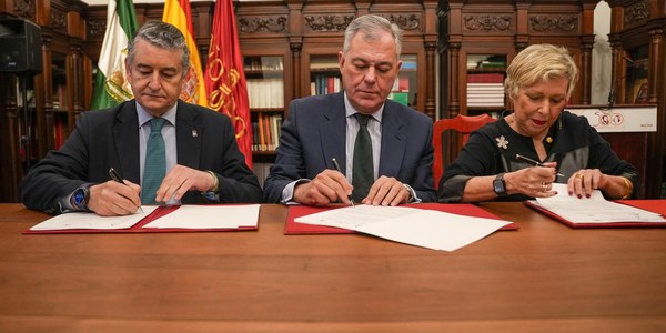 El alcalde Sanz formaliza, junto a la Junta y la Universidad de Sevilla, un convenio de colaboración para el Congreso Internacional “Las bodas de Carlos V en Sevilla”