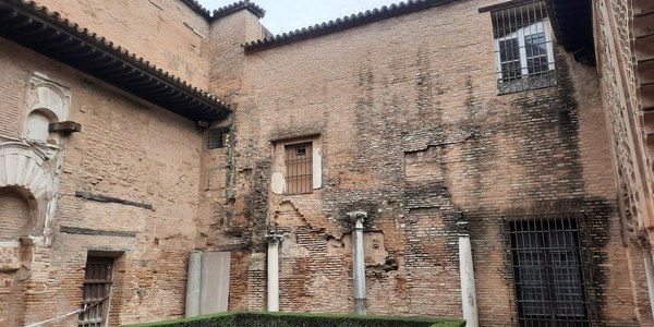 El Ayuntamiento culmina las obras de consolidación del tejaroz del Patio del Yeso en el Real Alcázar