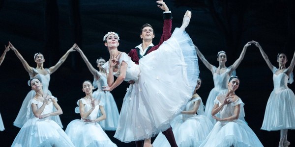 El Ayuntamiento de Sevilla celebra el Día Internacional de la Danza con espectáculos en numerosos puntos de la ciudad