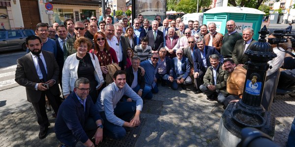 El Ayuntamiento lleva a las calles 165 fotografías de los fotógrafos de la Semana Santa en una exposición urbana con presencia en toda la ciudad