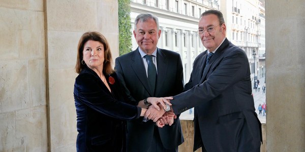 El Ayuntamiento respalda el convenio entre Cajalmendralejo y Focus Loyola para el Centro Diego Velázquez