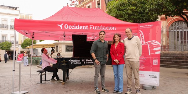 El Ayuntamiento respalda la puesta en marcha de "Tu ciudad se llena de pianos" para acercar la música al espacio público