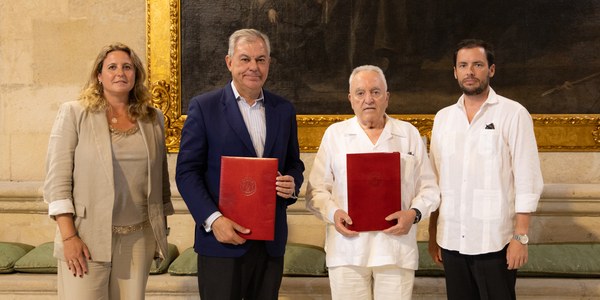 El Ayuntamiento y la Fundación Grupo AZVI sellan una alianza estratégica para impulsar la conservación del patrimonio y el desarrollo cultural de la ciudad