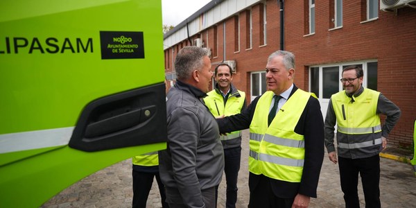 El Gobierno de Sanz impulsa los talleres de Lipasam con un aumento de plantilla del 148 % y la incorporación de nueva maquinaria