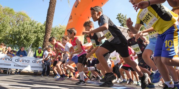 Enrique Romero (31:07) y Laura Rivera (35:57) se imponen en la Carrera Cerro-Amate, segunda prueba del Circuito Divina Seguros del Ayuntamiento