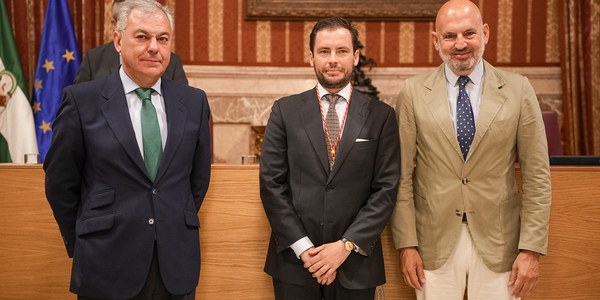 Fernando Mañes asume la delegación de Financiación Europea, Agenda Urbana y Relaciones Internacionales que se integra en el Área de Gobierno de Hacienda
