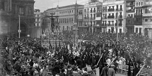 La Red Municipal de Bibliotecas acoge el IV Seminario ‘Visiones de la Semana Santa de Sevilla’, organizado por la UNED