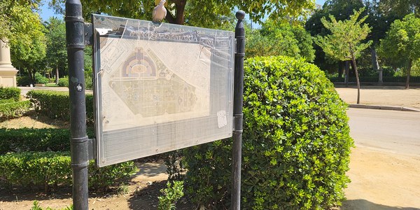 Patrimonio da luz verde a la renovación integral de la señalética del Parque de María Luisa