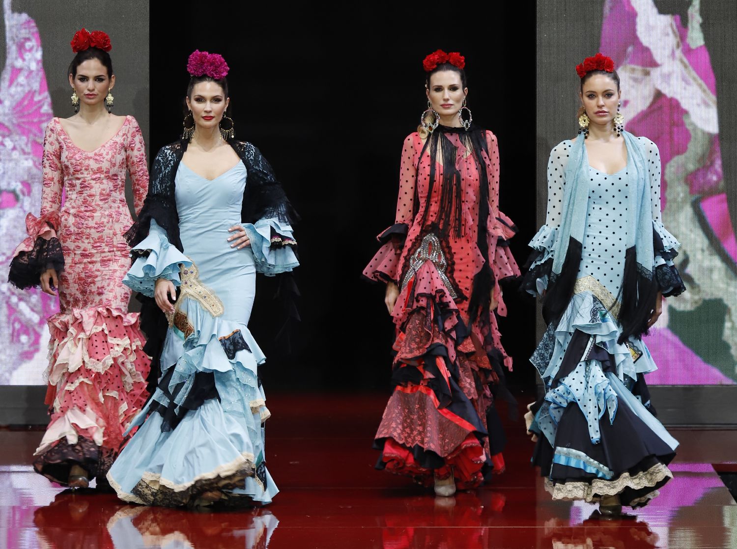 director apuntalar Idear El Ayuntamiento destaca el éxito de un SIMOF que se refuerza en cada edición como escaparate internacional de la moda flamenca y como impulso a sus creadores — Actualidad director apuntalar Idear El Ayuntamiento destaca el éxito de un SIMOF que se refuerza en cada edición como escaparate internacional de la moda flamenca y como impulso a sus creadores — Actualidad