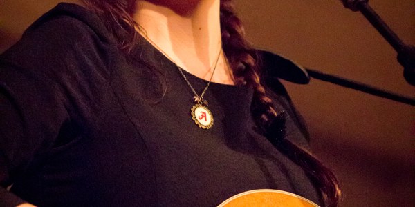 Concierto pop para niños de Alondra Bentley: 'Sings for children, It’s Holidays'