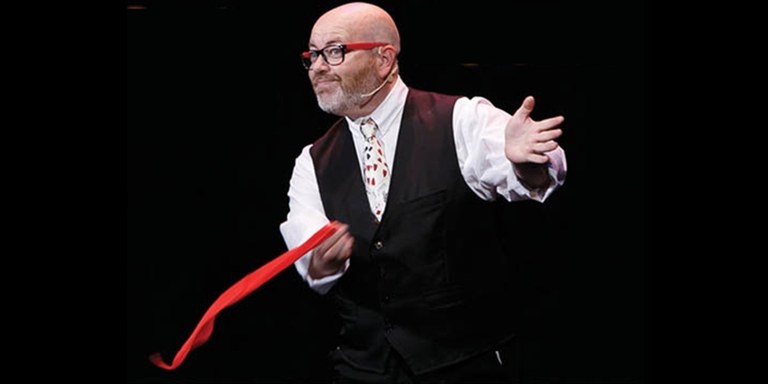 Magia_y_humor__de_Magic_Peter_en_Casa_La_Teatro_de_Sevilla.jpg