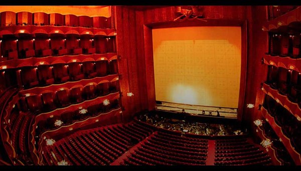 Opera en marcha.jpg