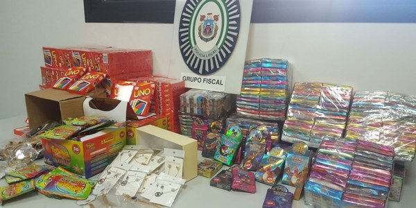 (05/08/2017) La Policía Local interviene más de  1.700 artículos falsificados en una nave del Polígono Carretera Amarilla