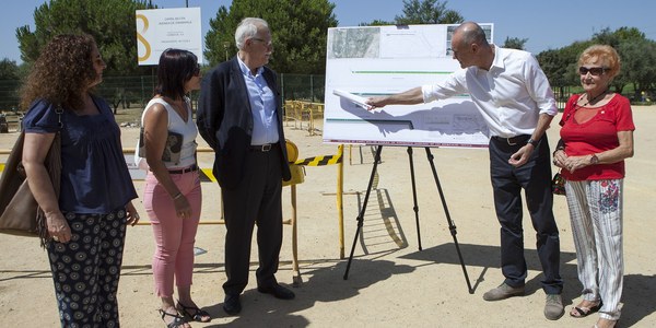 (11/07/2017) El Ayuntamiento realizará  inversiones por un importe de casi  300.000 euros en los carriles bici  este verano en Bermejales, Casco  Antiguo y Triana
