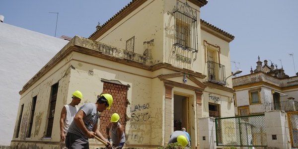 (15/07/2017) El Ayuntamiento recuperará el espacio público Villa Julita en  Nervión como lugar de encuentro vecinal y contenedor cultural