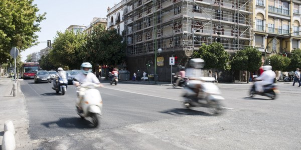 (28/8/2017) El Ayuntamiento inicia las obras de repavimentación de la Avenida Menéndez Pelayo, en el tramo comprendido entre La Florida y la Puerta de la Carne