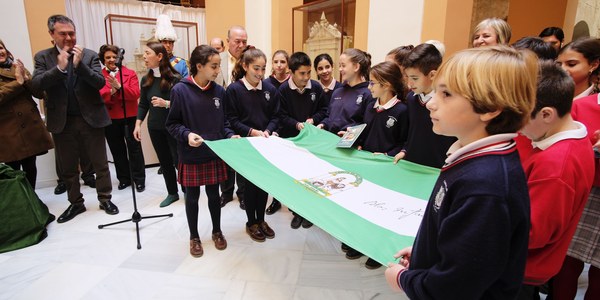 Acto de homenaje a la bandera de Andalucía