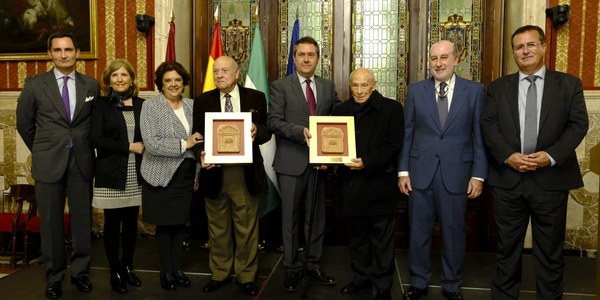 Acto de reconocimiento de la Asociación de Vecinos Torre del Oro-Arenal