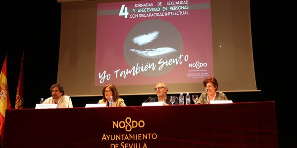 Casi 350 personas con diversidad funcional intelectual han participado este curso en los talleres del programa de educación afectivo-sexual  ‘Yo también siento’ del Área de  Salud del Ayuntamiento de Sevilla