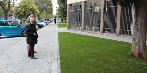 Concluyen las obras para la reurbanización completa y la mejora de la accesibilidad de la calle Éfeso en el Distrito San  Pablo-Santa Justa