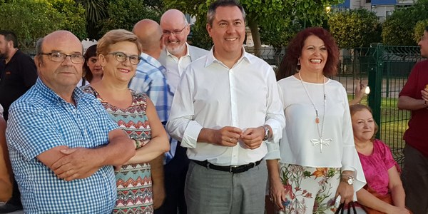 Culmina la reurbanización de la Plaza de Azahín en Alcosa con una inversión de un millón de euros