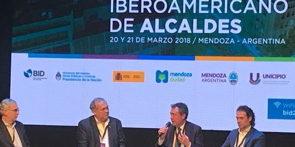 El alcalde participa en el III Foro Iberoamericano de alcaldes y refuerza la cooperación e intercambio de proyectos con ciudades en innovación, sostenibilidad y políticas sociales