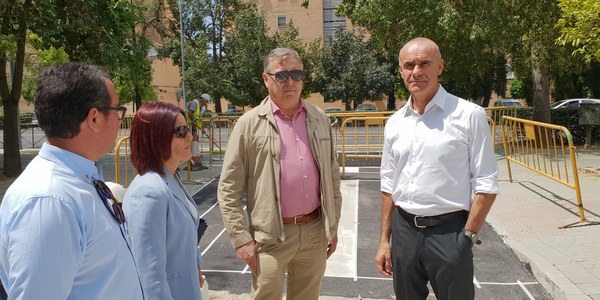 El Ayuntamiento abre un nuevo acceso en la Avenida de la Paz, en  el Distrito Sur, con itinerarios peatonales, accesibilidad, carril bici y reordenación de aparcamientos