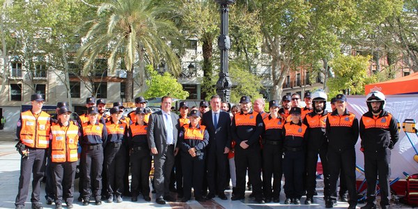 El Ayuntamiento adquiere vehículos y material diverso para mejorar y reforzar el Servicio de Protección Civil de Sevilla con una inversión superior a los 200.000 euros