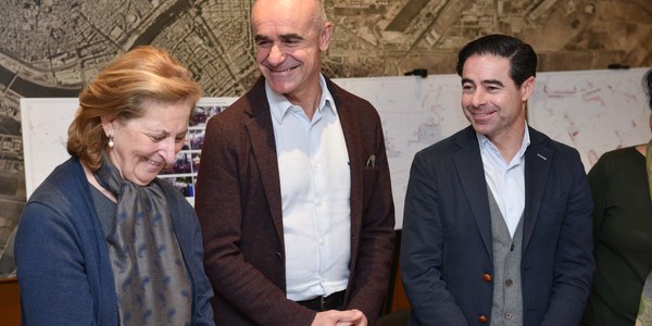 El Ayuntamiento aprueba la reordenación de veladores prevista en la estrategia municipal de protección del barrio de Santa Cruz