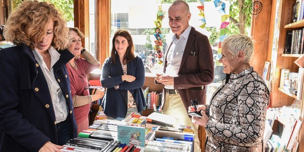 El Ayuntamiento celebra el Día de las Librerías con actividades en doce librerías sevillanas