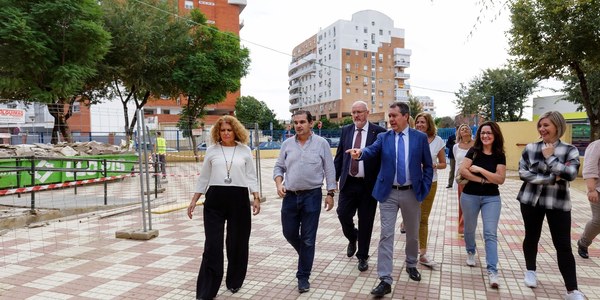 El Ayuntamiento concluye las obras de accesibilidad y la renovación de zonas deportivas en el CEIP Isbilya de Sevilla Este