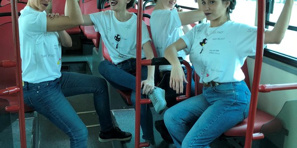 El Ayuntamiento continúa la programación de la Ruta por la Igualdad con microteatro en líneas de TUSSAM