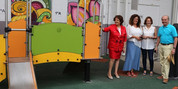 El Ayuntamiento culmina las obras de la nueva zona de juegos infantiles del CEIP José María del Campo acogidas a plan  Mejora Tu Barrio de Triana
