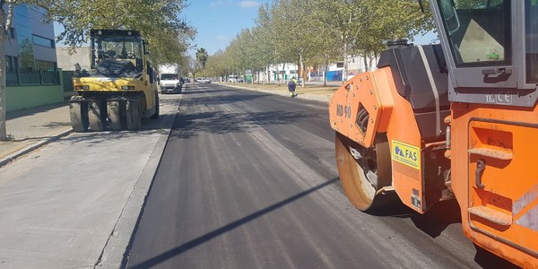 El Ayuntamiento culmina las obras de renovación de la calzada de la Avenida de Parsi, en el Parque Empresarial Parsi, con un presupuesto de 71.080 euros