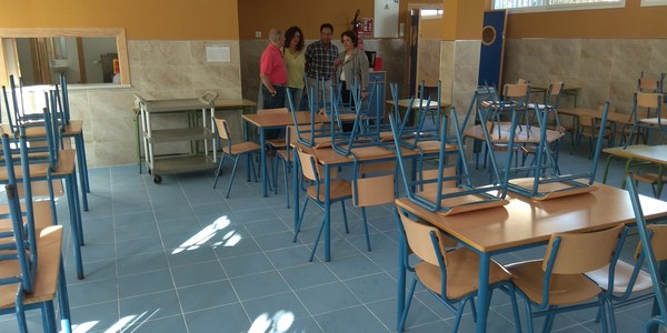 El Ayuntamiento culmina obras de 150.000 euros de presupuesto para ampliar el comedor, eliminar barreras arquitectónicas y reformar aseos en  el CEIP San José de Calasanz, en  la Barriada del Carmen de Triana