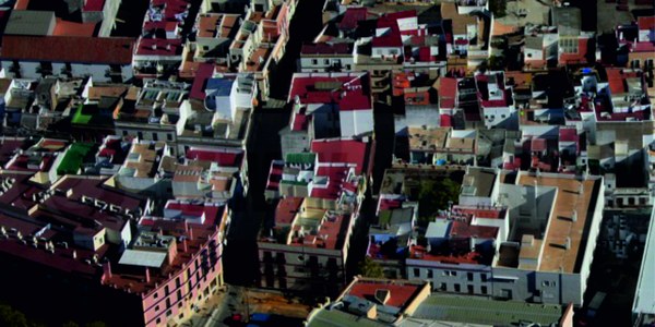 El Ayuntamiento de Sevilla, a través  de Emvisesa, formaliza la compra  de 18 viviendas vacías privadas para darles un uso social y por las que abonará más de un millón de euros