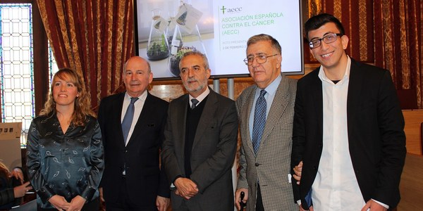 El Ayuntamiento de Sevilla ha acogido el acto institucional de la AECC con motivo del Día Mundial Contra el Cáncer que se celebrará el  próximo 4 de febrero