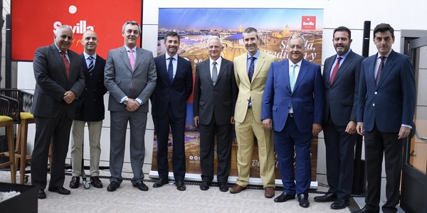 El Ayuntamiento de Sevilla presenta en Madrid su oferta turística para este verano con  el ocio familiar y la Bienal de Flamenco como protagonistas