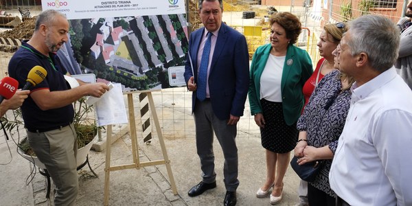 El Ayuntamiento destina 2,8 millones de euros a inversiones en Triana y lleva a cabo obras de mejoras y reurbanización integral en la barriada de El Carmen con un presupuesto de 460.000 euros