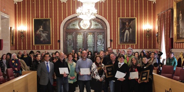El Ayuntamiento entrega los premios del XVIII Mercado Navideño de Artesanía que reconocen las técnicas del oficio, la innovación y la imagen