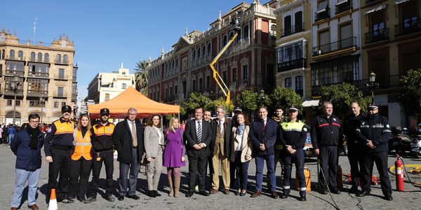 El Ayuntamiento imparte talleres de actuación en situaciones de emergencias en el hogar en colaboración con el Colegio de Administradores de Fincas de Sevilla