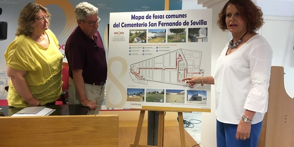 El Ayuntamiento impulsa la señalización y localización de dos nuevas fosas en el cementerio municipal, donde se estima que puede haber más de 12.000 personas