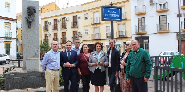 El Ayuntamiento inaugura la Plaza Oliver de Triana como homenaje a quien fuera uno de los cantaores más reconocidos del  barrio de Triana