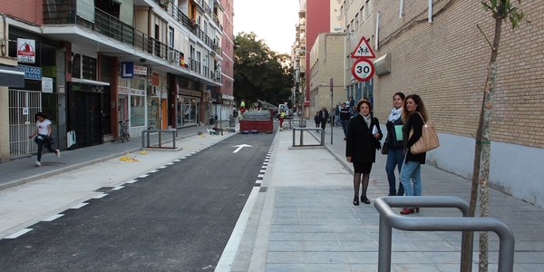 El Ayuntamiento inicia el martes las obras de sustitución de redes y reurbanización del último tramo de  la calle Virgen de Regla, entre Juan Sebastián Elcano y Montecarmelo, y concluye las de Virgen de la Victoria