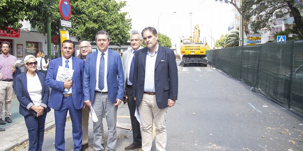 El Ayuntamiento inicia el proyecto de transformación integral de la Avenida del Greco en San Pablo con nuevos pavimentos, más arbolado, zonas de agua, áreas de juego, accesibilidad, itinerarios peatonales y mejoras en materia de movilidad