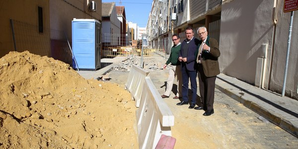 El Ayuntamiento inicia las obras de reurbanización de cuatro calles de la barriada de Tiro de Línea con más de 191.000 euros de inversión