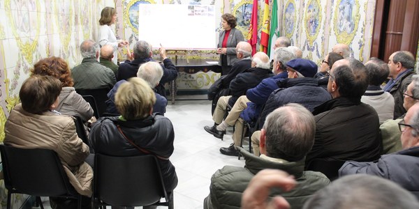 El Ayuntamiento proyecta la reurbanización integral de la Plaza Salesiano Don Ubaldo, en Triana, con una ampliación y nuevo diseño para el área ajardinada, zona de juegos infantiles y aparatos biosaludables y la renovación de redes y alumbrado