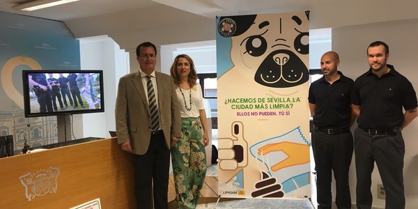 El Ayuntamiento refuerza la campaña contra los excrementos caninos en la vía pública tras duplicar las acciones informativas y las denuncias por infracciones en los últimos 18 meses